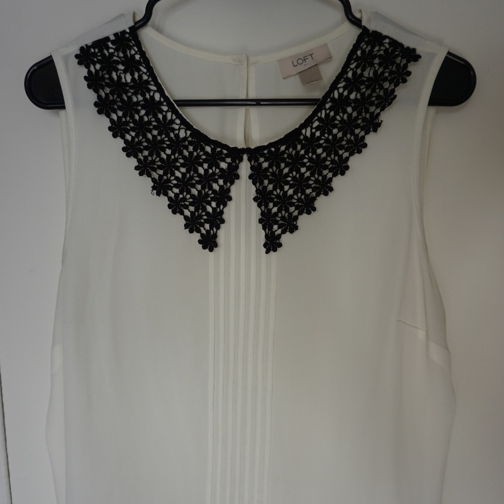 LOFT Sleeveless White Blouse Black Lace Collar L
